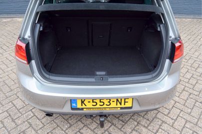 Car image 37