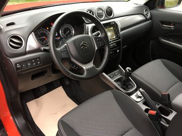 Car image 13