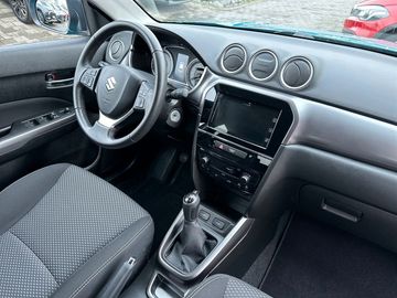 Car image 12