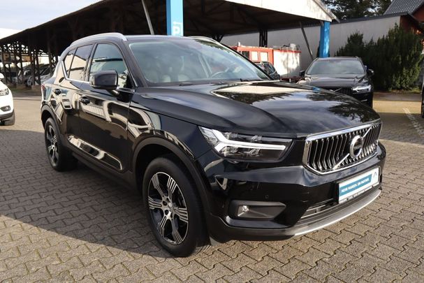 Volvo XC40 T3 Geartronic Inscription 120 kW image number 2