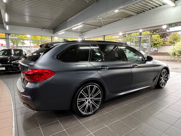 BMW 540i Touring xDrive 250 kW image number 13