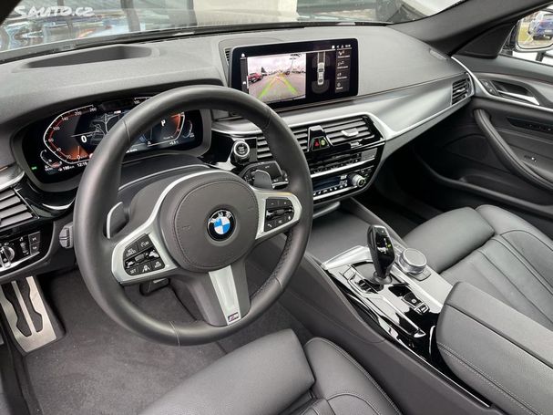 BMW 530d Touring xDrive 210 kW image number 7