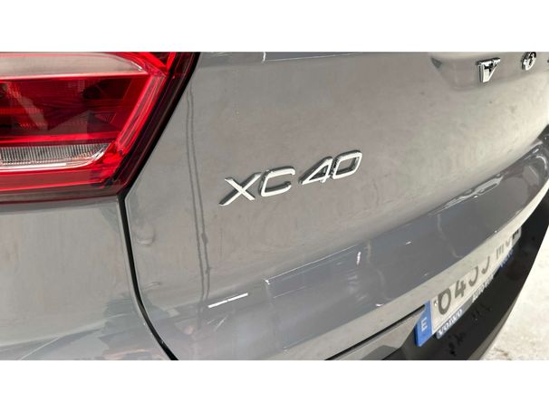 Volvo XC40 Recharge T4 Plus Bright 155 kW image number 38