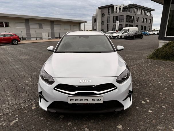 Kia Ceed Sportswagon 1.5 Vision DCT7 103 kW image number 3