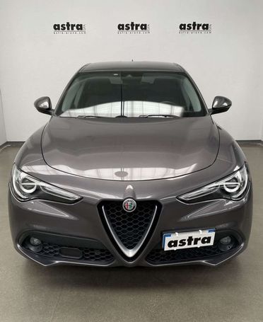 Alfa Romeo Stelvio 2.2 Diesel AT8 Q4 154 kW image number 2