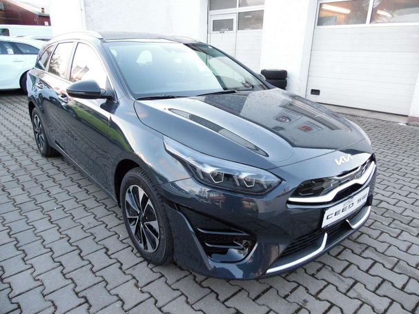 Kia Ceed 1.6 DCT6 104 kW image number 2