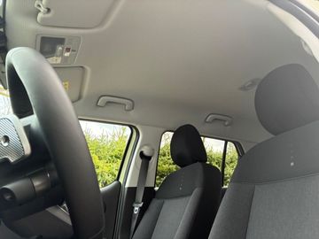 Car image 23