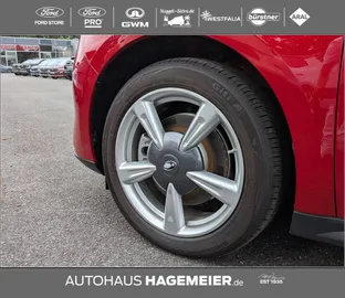 Car image 13