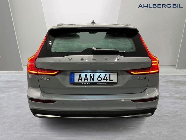 Volvo V60 Cross Country AWD B4 147 kW image number 4