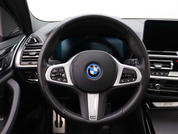 BMW iX3 M Sport 210 kW image number 8