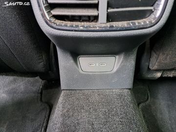 Car image 35