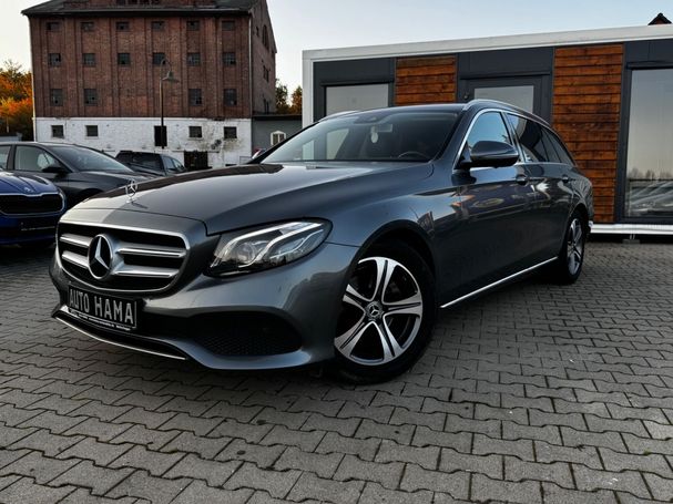 Mercedes-Benz E 220 d T 143 kW image number 1