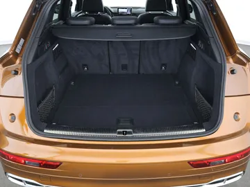 Car image 34