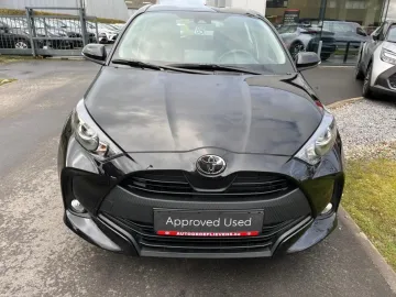 Car image 3