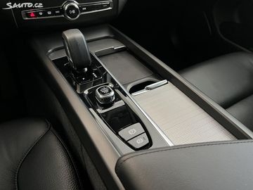 Car image 37