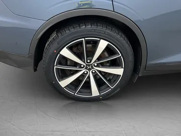 Car image 38