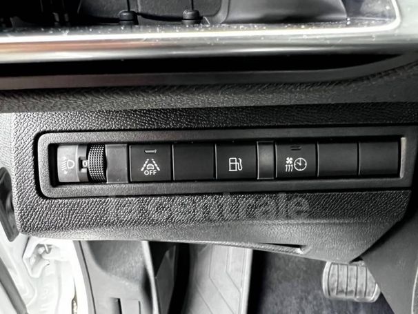 Peugeot 3008 1.6 Hybrid e-EAT8 165 kW image number 22