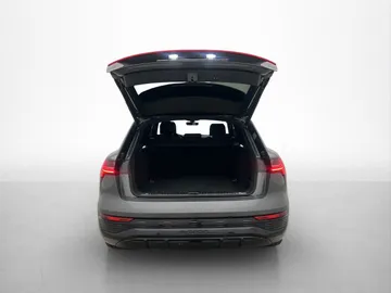 Car image 38