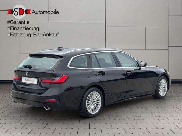 BMW 320d Touring xDrive Sport Line 140 kW image number 2