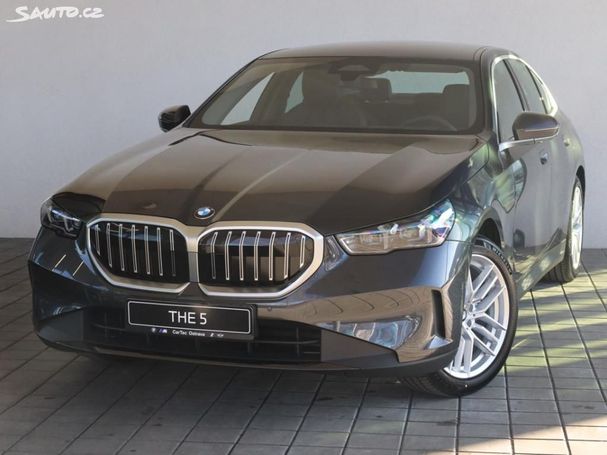 BMW 520d xDrive 140 kW image number 1