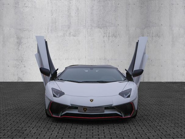 Lamborghini Aventador Roadster LP750 4 SV 552 kW image number 3