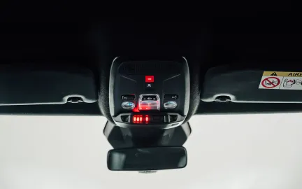 Car image 27