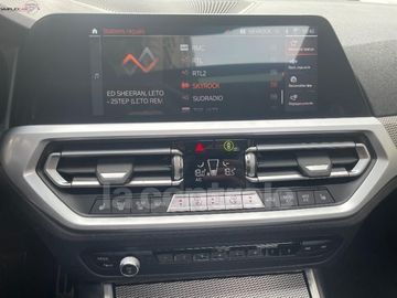 Car image 36