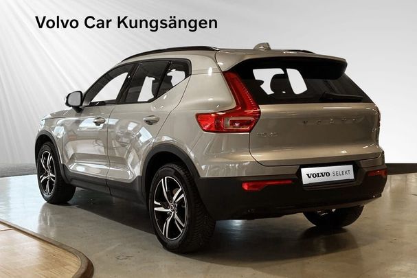 Volvo XC40 B4 Plus Dark 147 kW image number 3