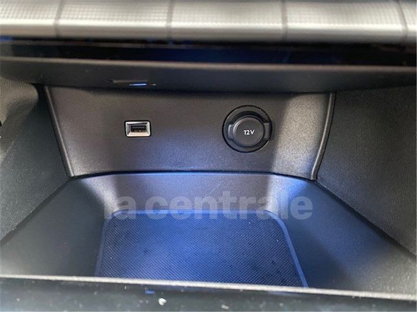 Peugeot 3008 1.6 Hybrid e-EAT8 165 kW image number 39