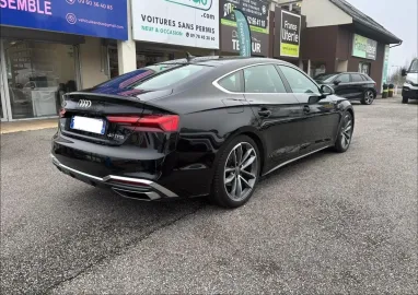 Car image 4