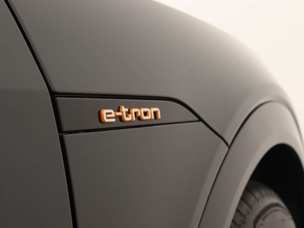 Audi e-tron 55 quattro Sportback Advanced 300 kW image number 9