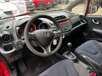 Car image 14