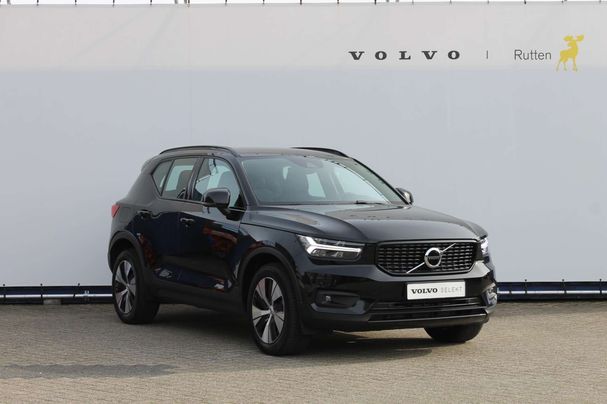 Volvo XC40 Recharge R T4 Design Expression 155 kW image number 2