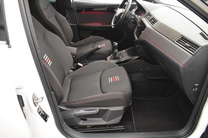 Car image 35