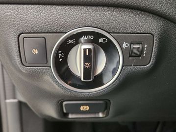 Car image 36