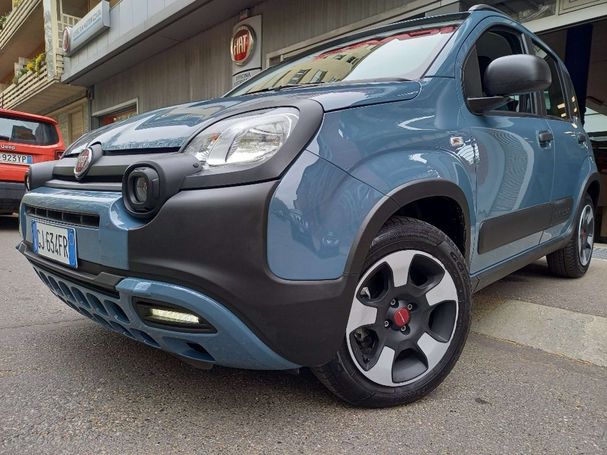 Fiat Panda Cross 1.0 Hybrid City 51 kW image number 2