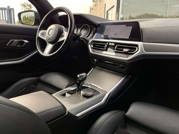 BMW 320d xDrive 140 kW image number 16