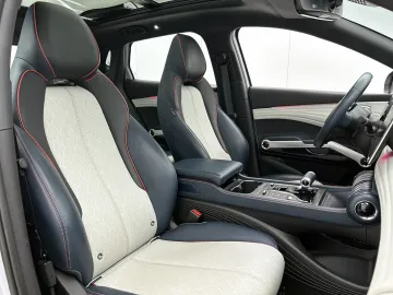 Car image 48