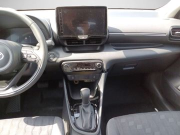 Car image 11