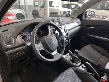 Car image 11