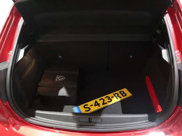 Car image 28