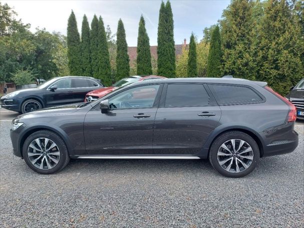 Volvo V90 Cross Country B4 AWD 145 kW image number 8