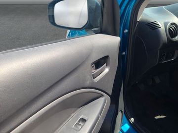 Car image 19