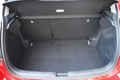 Car image 28