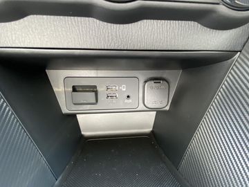 Car image 20