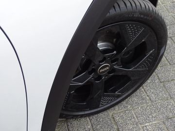 Car image 41