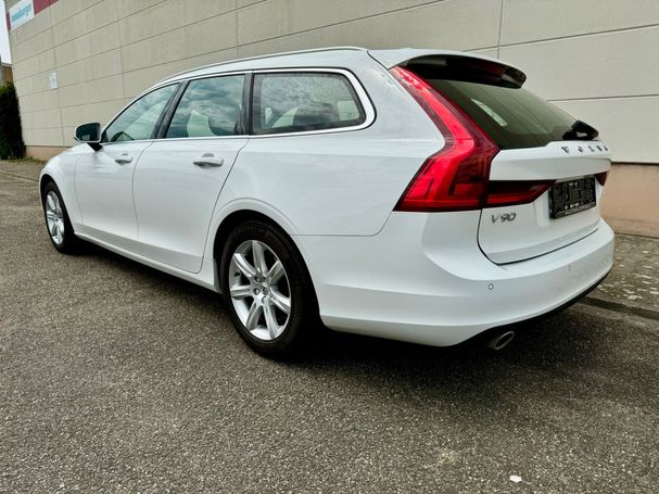 Volvo V90 AWD Momentum 110 kW image number 4