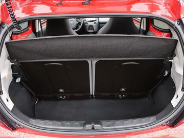 Car image 29