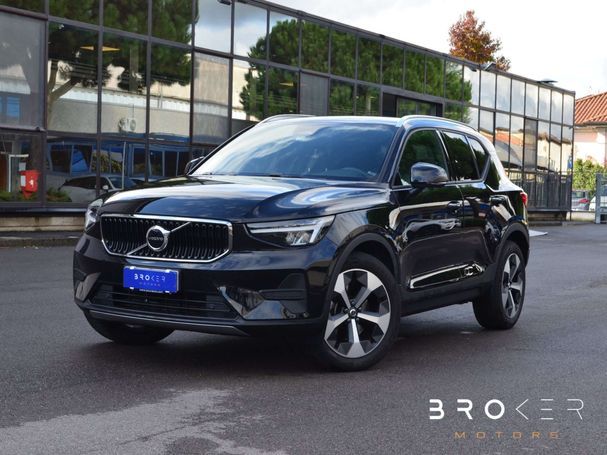 Volvo XC40 B3 120 kW image number 1