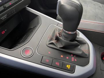 Car image 31